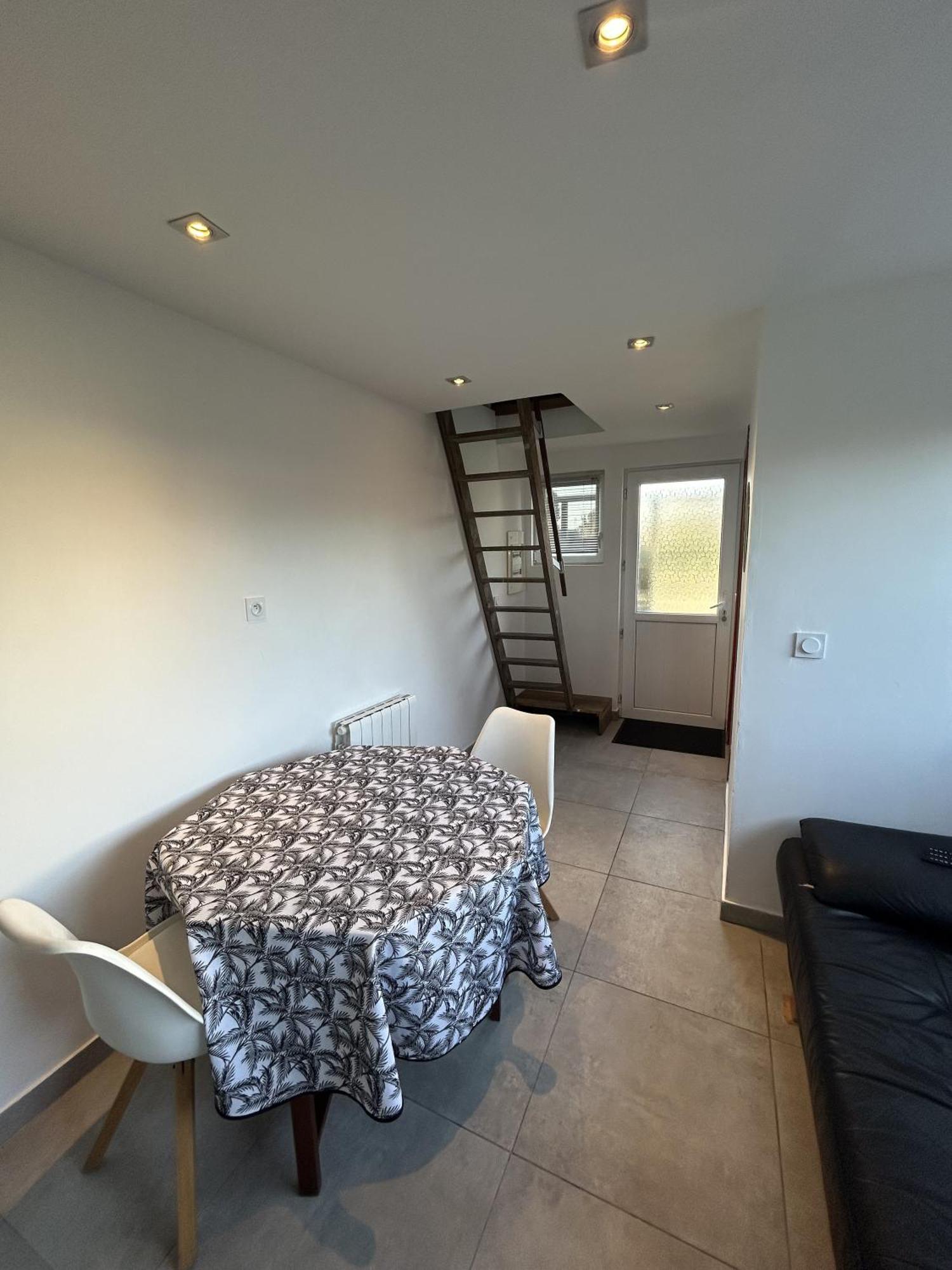 Petit Duplex Proche Mer Plouhinec  Luaran gambar